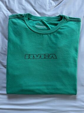 Men’s RVCA Shirt Size Large Regular Fit